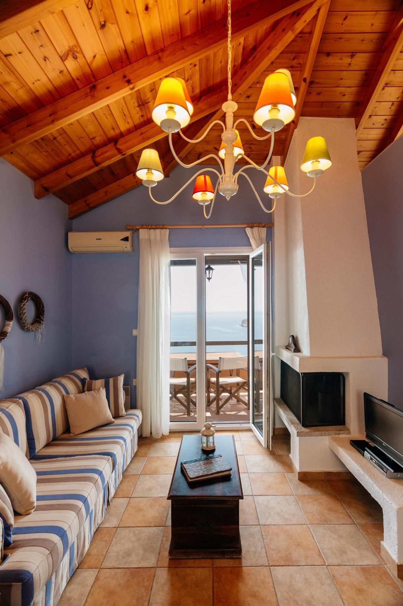 Apelon Tiritas Villas Leonidio Exterior photo