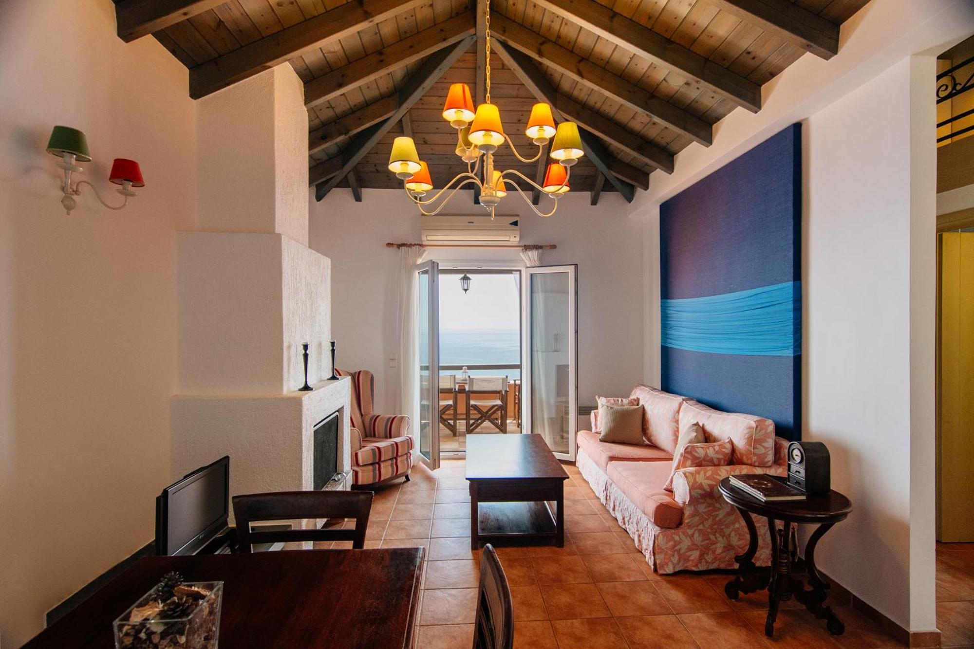 Apelon Tiritas Villas Leonidio Exterior photo